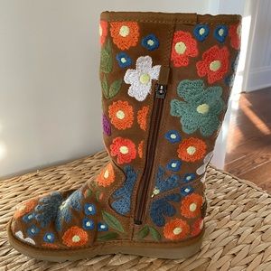 Ugg Boots. WAHINE Embroidered Floral Pattern